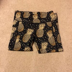 Fineapple Capri legging CVG constantly varied gear